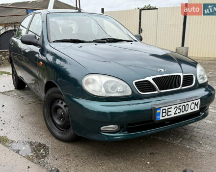 Зелений Деу Ланос, об'ємом двигуна 1.5 л та пробігом 201 тис. км за 2000 $, фото 1 на Automoto.ua