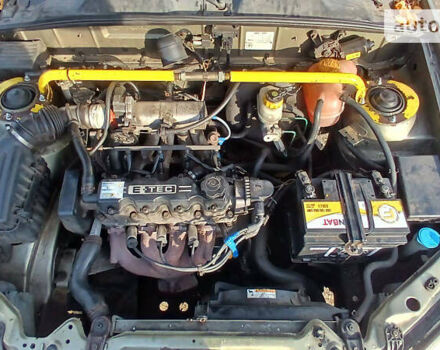 Зеленый Дэу Ланос, объемом двигателя 1.5 л и пробегом 309 тыс. км за 2300 $, фото 7 на Automoto.ua