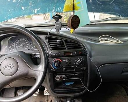 Дэу Ланос 2003 в Вознесенске на Automoto.ua Зеленый Дэу Ланос, объемом двигателя 1.5 л и пробегом 290 тыс. км за 2400 $, фото 4 на Automoto.ua