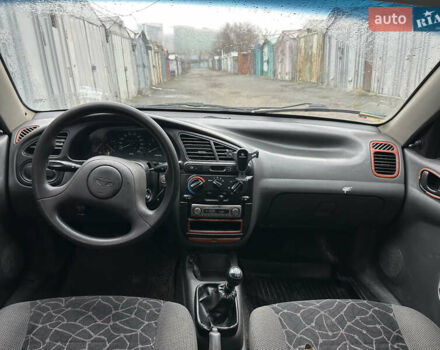 Зеленый Дэу Ланос, объемом двигателя 1.5 л и пробегом 250 тыс. км за 2000 $, фото 8 на Automoto.ua