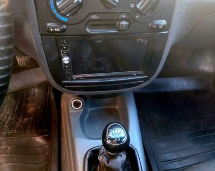 Зелений Деу Ланос, об'ємом двигуна 1.5 л та пробігом 257 тис. км за 2400 $, фото 5 на Automoto.ua