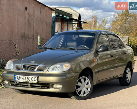 Зеленый Дэу Ланос, объемом двигателя 1.6 л и пробегом 221 тыс. км за 2500 $, фото 1 на Automoto.ua