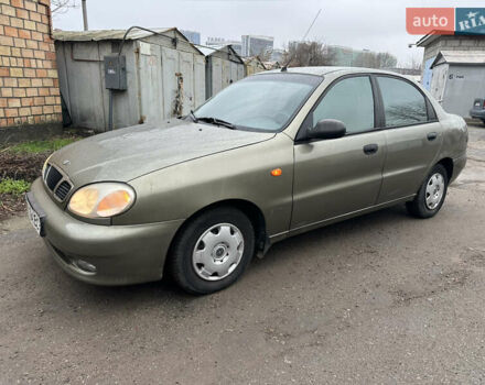 Зеленый Дэу Ланос, объемом двигателя 1.5 л и пробегом 250 тыс. км за 2000 $, фото 1 на Automoto.ua