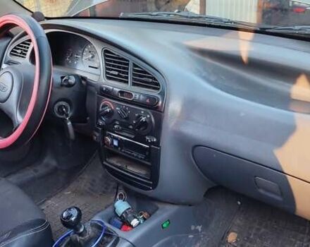 Зелений Деу Ланос, об'ємом двигуна 1.5 л та пробігом 300 тис. км за 2900 $, фото 3 на Automoto.ua