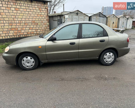 Зеленый Дэу Ланос, объемом двигателя 1.5 л и пробегом 250 тыс. км за 2000 $, фото 2 на Automoto.ua