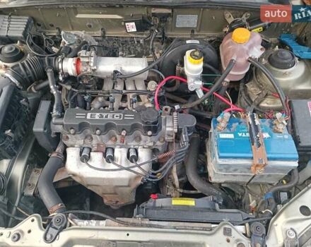 Зелений Деу Ланос, об'ємом двигуна 1.5 л та пробігом 330 тис. км за 1450 $, фото 9 на Automoto.ua