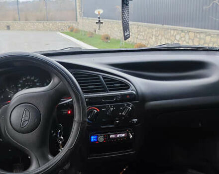 Зелений Деу Ланос, об'ємом двигуна 1.5 л та пробігом 284 тис. км за 1555 $, фото 6 на Automoto.ua