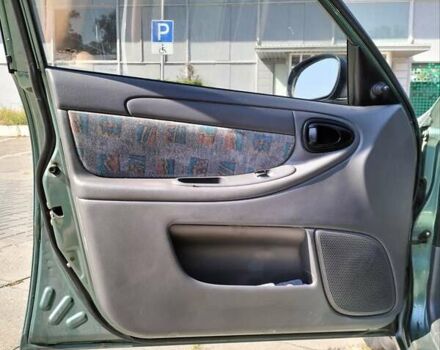 Зеленый Дэу Ланос, объемом двигателя 1.6 л и пробегом 200 тыс. км за 2900 $, фото 5 на Automoto.ua