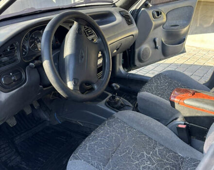 Зеленый Дэу Ланос, объемом двигателя 1.3 л и пробегом 385 тыс. км за 1250 $, фото 9 на Automoto.ua