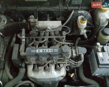 Зелений Деу Ланос, об'ємом двигуна 1.5 л та пробігом 125 тис. км за 3200 $, фото 12 на Automoto.ua