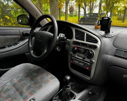 Зелений Деу Ланос, об'ємом двигуна 1.6 л та пробігом 191 тис. км за 2690 $, фото 25 на Automoto.ua