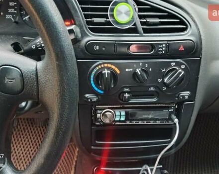 Зеленый Дэу Ланос, объемом двигателя 1.5 л и пробегом 223 тыс. км за 2200 $, фото 5 на Automoto.ua