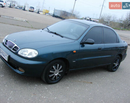 Зеленый Дэу Ланос, объемом двигателя 1.5 л и пробегом 113 тыс. км за 2800 $, фото 2 на Automoto.ua