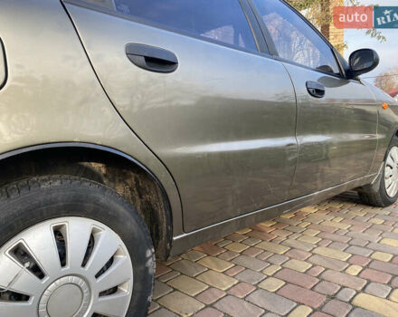 Зелений Деу Ланос, об'ємом двигуна 1.5 л та пробігом 190 тис. км за 1900 $, фото 5 на Automoto.ua