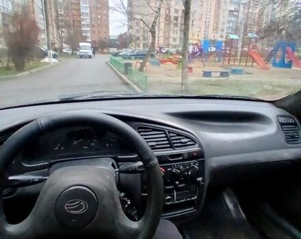 Зеленый Дэу Ланос, объемом двигателя 1.6 л и пробегом 159 тыс. км за 1450 $, фото 2 на Automoto.ua