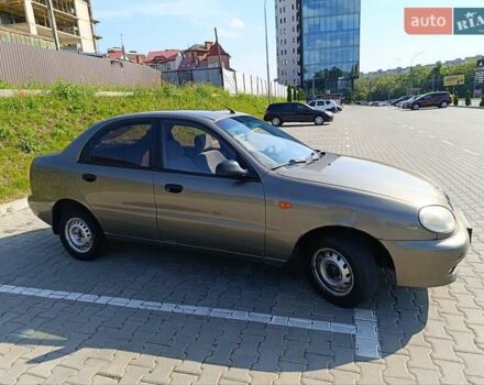 Деу Ланос 2006 у Тернополі на Automoto.ua Зелений Деу Ланос, об'ємом двигуна 1.5 л та пробігом 151 тис. км за 2250 $, фото 7 на Automoto.ua