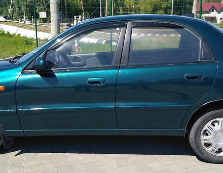 Зеленый Дэу Ланос, объемом двигателя 1.5 л и пробегом 254 тыс. км за 3200 $, фото 2 на Automoto.ua