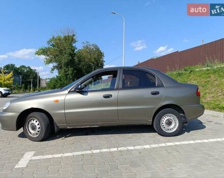 Деу Ланос 2006 у Тернополі на Automoto.ua Зелений Деу Ланос, об'ємом двигуна 1.5 л та пробігом 151 тис. км за 2250 $, фото 3 на Automoto.ua