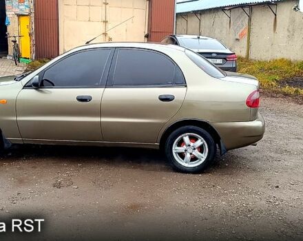 Зеленый Дэу Ланос, объемом двигателя 1.5 л и пробегом 278 тыс. км за 2600 $, фото 3 на Automoto.ua