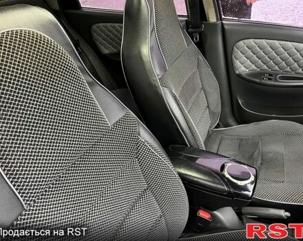 Зелений Деу Ланос, об'ємом двигуна 1.4 л та пробігом 225 тис. км за 2700 $, фото 5 на Automoto.ua