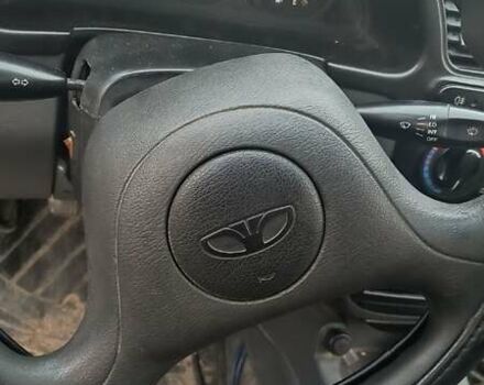 Зелений Деу Ланос, об'ємом двигуна 1.4 л та пробігом 230 тис. км за 1428 $, фото 5 на Automoto.ua