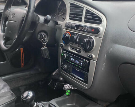 Зеленый Дэу Ланос, объемом двигателя 1.6 л и пробегом 290 тыс. км за 1499 $, фото 6 на Automoto.ua