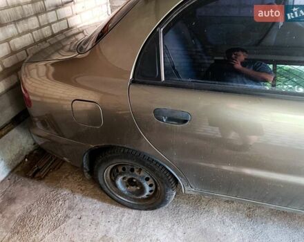 Зеленый Дэу Ланос, объемом двигателя 1.5 л и пробегом 280 тыс. км за 2100 $, фото 2 на Automoto.ua