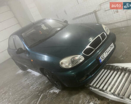 Зеленый Дэу Ланос, объемом двигателя 1.6 л и пробегом 150 тыс. км за 1500 $, фото 1 на Automoto.ua