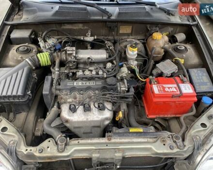 Дэу Ланос 2007 в Киеве на Automoto.ua Зеленый Дэу Ланос, объемом двигателя 1.5 л и пробегом 95 тыс. км за 3500 $, фото 1 на Automoto.ua