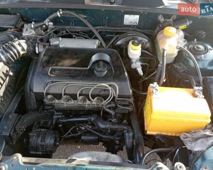 Деу Ланос 2007 у Верхнеднепровске на Automoto.ua Зелений Деу Ланос, об'ємом двигуна 1.4 л та пробігом 155 тис. км за 2999 $, фото 7 на Automoto.ua