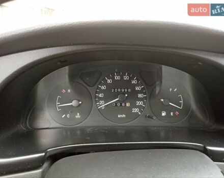 Зеленый Дэу Ланос, объемом двигателя 1.5 л и пробегом 207 тыс. км за 2450 $, фото 1 на Automoto.ua