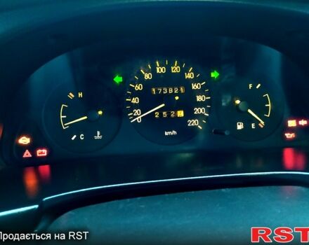 Зелений Деу Ланос, об'ємом двигуна 1.5 л та пробігом 170 тис. км за 2800 $, фото 5 на Automoto.ua