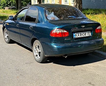 Зеленый Дэу Ланос, объемом двигателя 1.6 л и пробегом 303 тыс. км за 2000 $, фото 1 на Automoto.ua