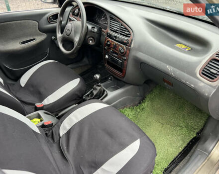 Зеленый Дэу Ланос, объемом двигателя 1.5 л и пробегом 250 тыс. км за 1600 $, фото 5 на Automoto.ua