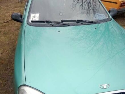 Деу Ланос 1998 у Яворове на Automoto.ua Зелений Деу Ланос, об'ємом двигуна 1.5 л та пробігом 300 тис. км за 1000 $, фото 1 на Automoto.ua