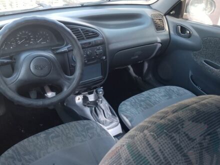 Дэу Ланос 1998 в Херсоне на Automoto.ua Зеленый Дэу Ланос, объемом двигателя 1.5 л и пробегом 380 тыс. км за 1500 $, фото 1 на Automoto.ua