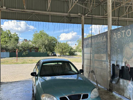 Дэу Ланос 1998 в Славянске на Automoto.ua Зеленый Дэу Ланос, объемом двигателя 1.5 л и пробегом 330 тыс. км за 1600 $, фото 1 на Automoto.ua
