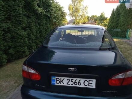 Дэу Ланос 1998 в Дубно на Automoto.ua Зеленый Дэу Ланос, объемом двигателя 1.5 л и пробегом 98 тыс. км за 2550 $, фото 1 на Automoto.ua