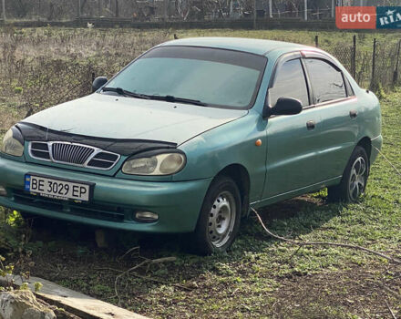 Зеленый Дэу Ланос, объемом двигателя 1.5 л и пробегом 250 тыс. км за 1200 $, фото 1 на Automoto.ua