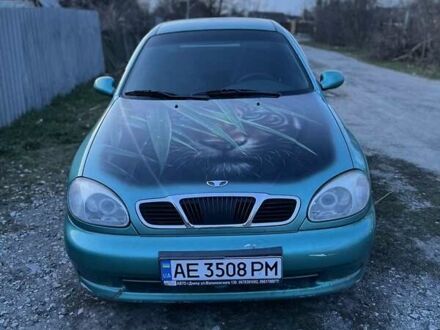 Деу Ланос 1998 у Дніпро (Дніпропетровську) на Automoto.ua Зелений Деу Ланос, об'ємом двигуна 1.5 л та пробігом 306 тис. км за 2200 $, фото 1 на Automoto.ua