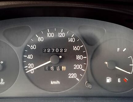 Деу Ланос 2002 у Тернополі на Automoto.ua Зелений Деу Ланос, об'ємом двигуна 13 л та пробігом 270 тис. км за 1600 $, фото 1 на Automoto.ua