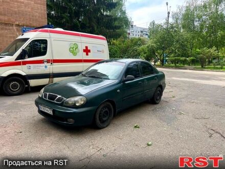 Деу Ланос 2003 у Харкові на Automoto.ua Зелений Деу Ланос, об'ємом двигуна 1.5 л та пробігом 300 тис. км за 1350 $, фото 1 на Automoto.ua