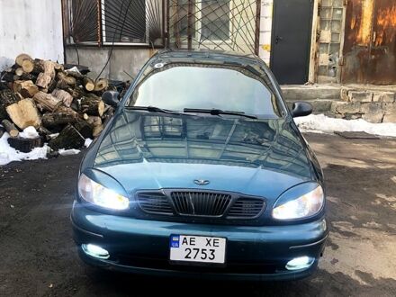 Дэу Ланос 2004 в Каменское - Днепродзержинск на Automoto.ua Зеленый Дэу Ланос, объемом двигателя 1.5 л и пробегом 389 тыс. км за 2500 $, фото 1 на Automoto.ua