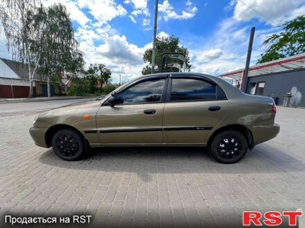 Деу Ланос 2004 у Новомосковске на Automoto.ua Зелений Деу Ланос, об'ємом двигуна 1.5 л та пробігом 276 тис. км за 2700 $, фото 1 на Automoto.ua