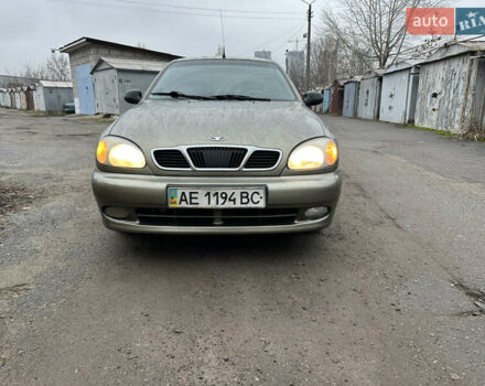 Зеленый Дэу Ланос, объемом двигателя 1.5 л и пробегом 250 тыс. км за 2000 $, фото 1 на Automoto.ua