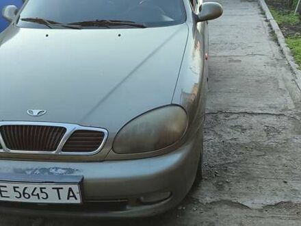 Зеленый Дэу Ланос, объемом двигателя 1.5 л и пробегом 300 тыс. км за 2900 $, фото 1 на Automoto.ua