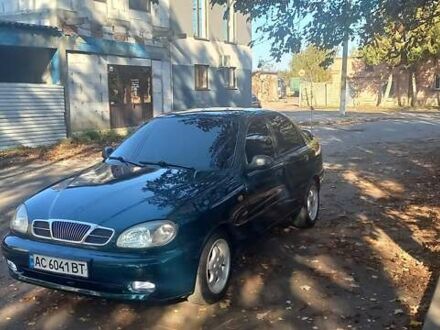 Деу Ланос 2004 у Луцьку на Automoto.ua Зелений Деу Ланос, об'ємом двигуна 1.5 л та пробігом 300 тис. км за 4200 $, фото 1 на Automoto.ua