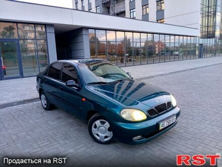 Дэу Ланос 2004 в Днепре (Днепропетровске) на Automoto.ua Зеленый Дэу Ланос, объемом двигателя 1.5 л и пробегом 160 тыс. км за 2100 $, фото 1 на Automoto.ua
