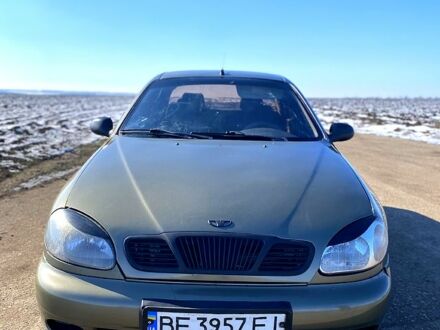 Дэу Ланос 2005 в Бобринце на Automoto.ua Зеленый Дэу Ланос, объемом двигателя 16 л и пробегом 318 тыс. км за 2200 $, фото 1 на Automoto.ua