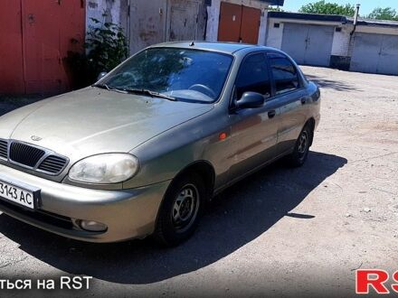 Дэу Ланос 2005 в Каменское - Днепродзержинск на Automoto.ua Зеленый Дэу Ланос, объемом двигателя 1.5 л и пробегом 323 тыс. км за 2500 $, фото 1 на Automoto.ua